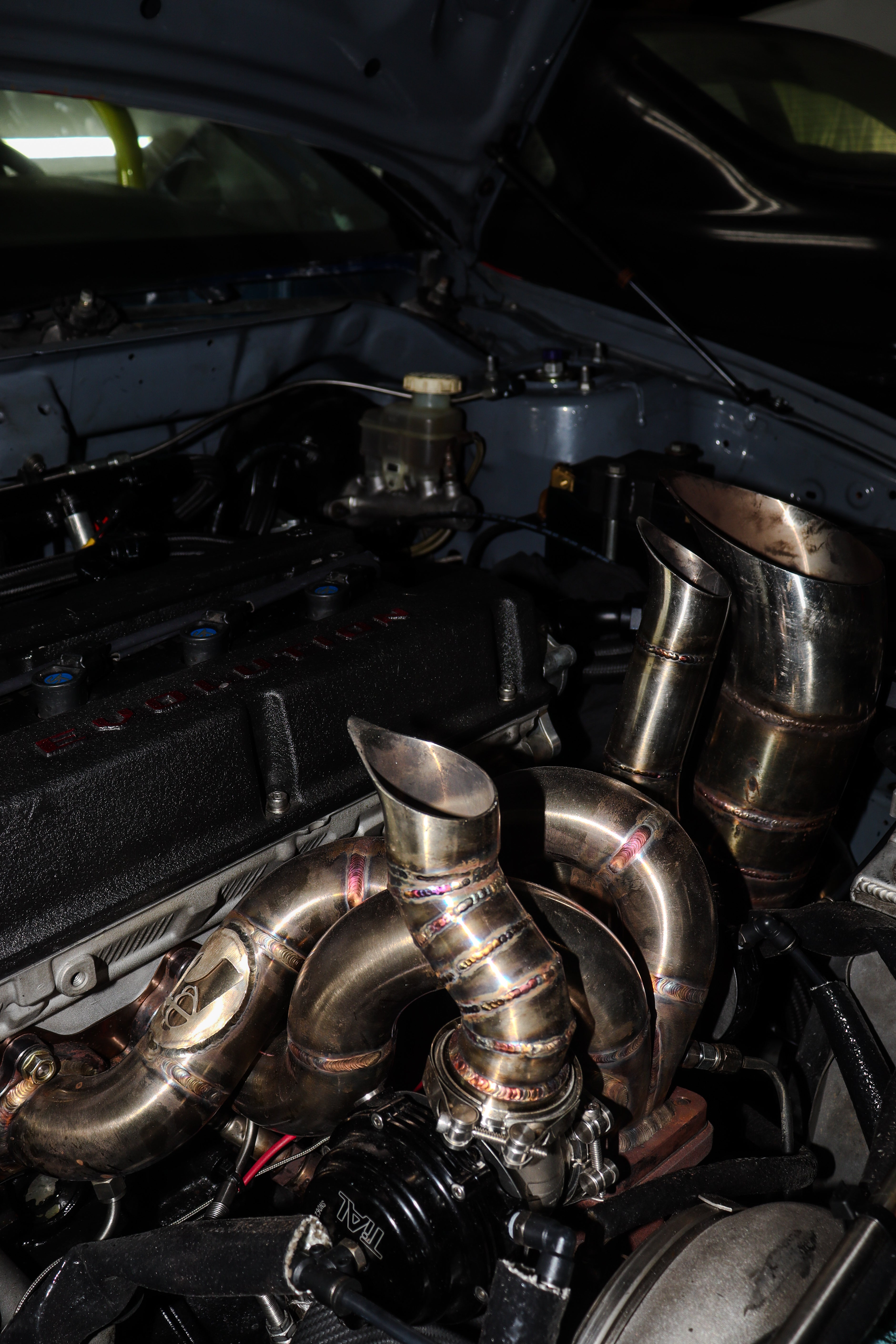 EVO 8/9 FOWARD FACING MANIFOLD