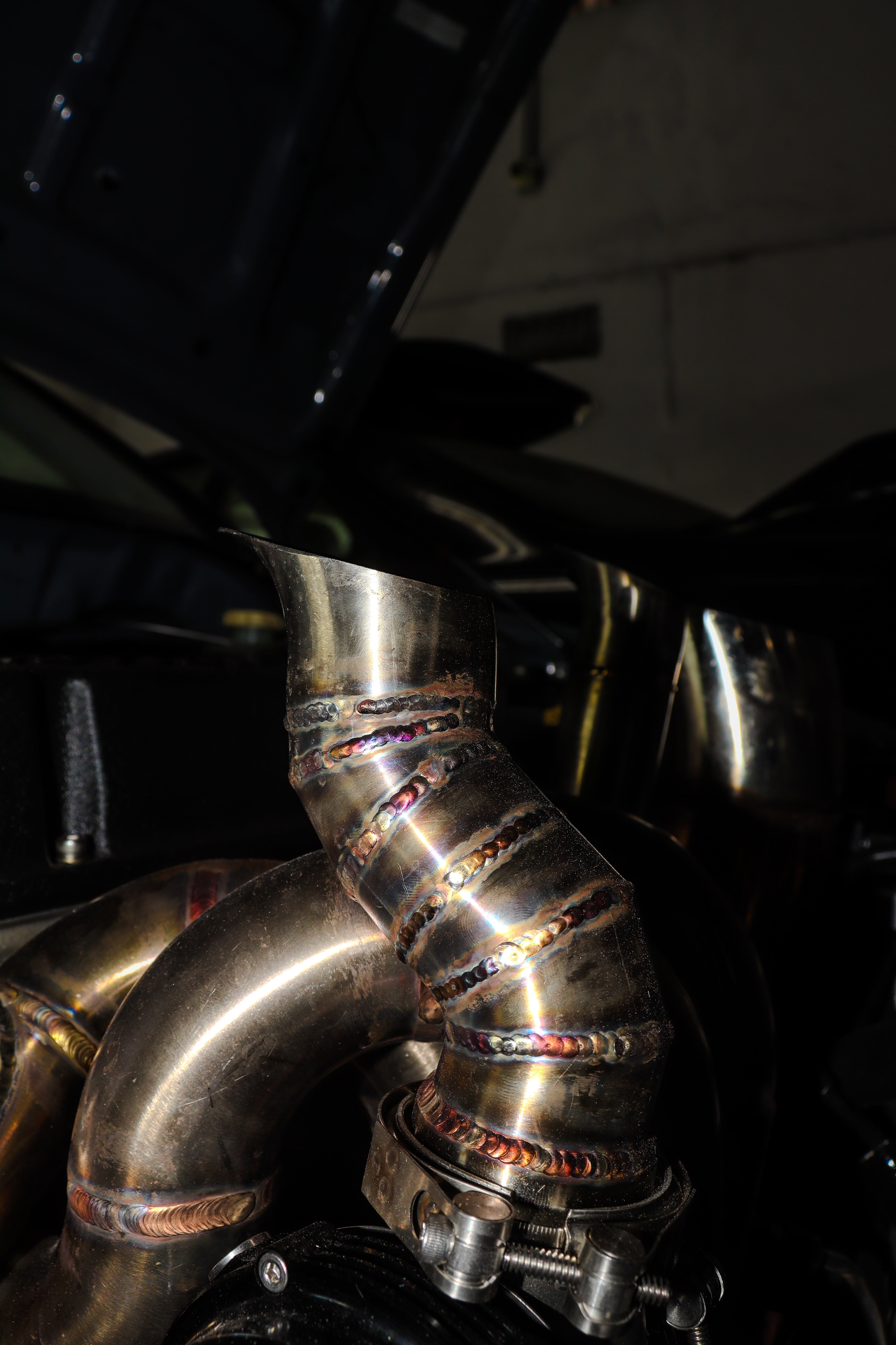 EVO 8/9 FOWARD FACING MANIFOLD