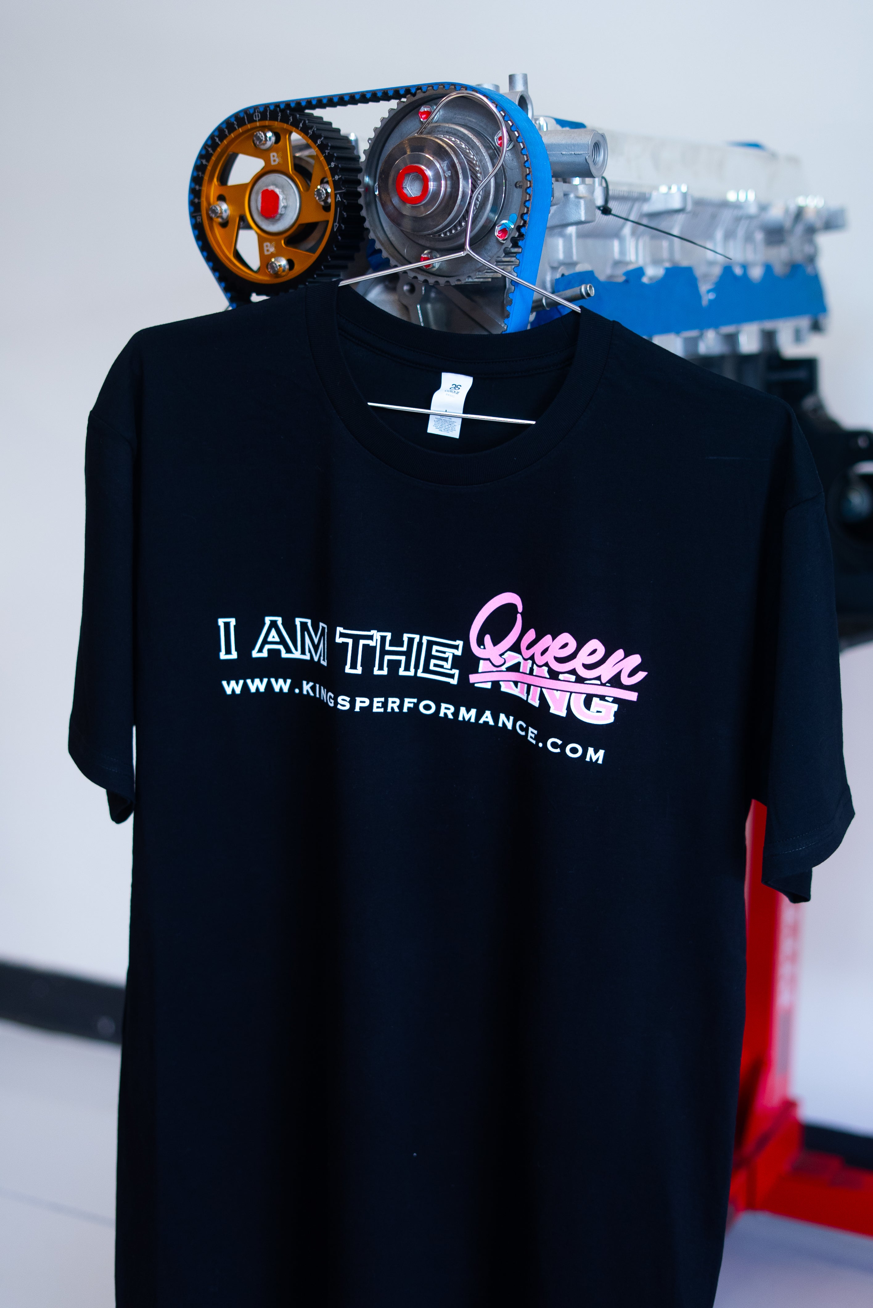 I AM THE QUEEN T-SHIRT