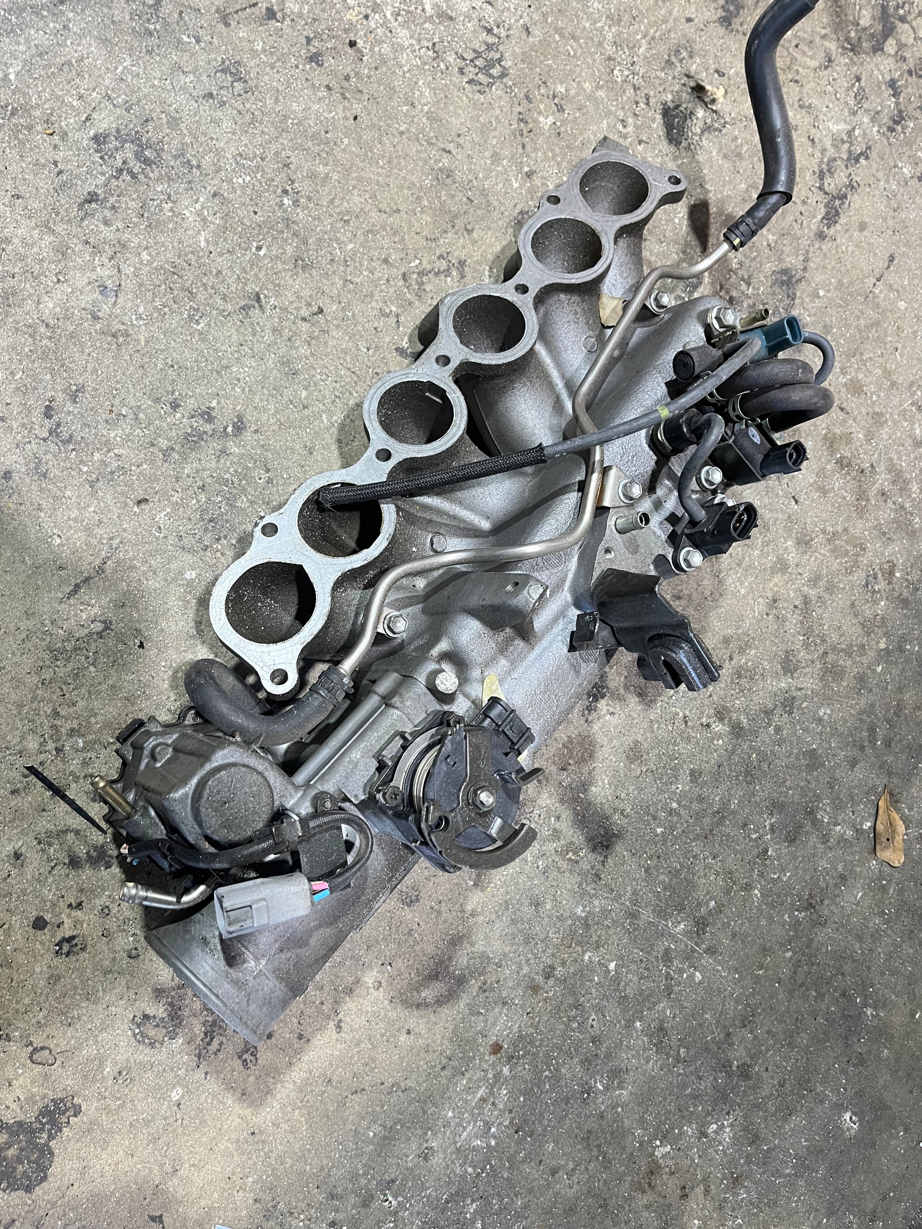 USED - 2JZ-GTE Upper Intake Manifold and Throttle body